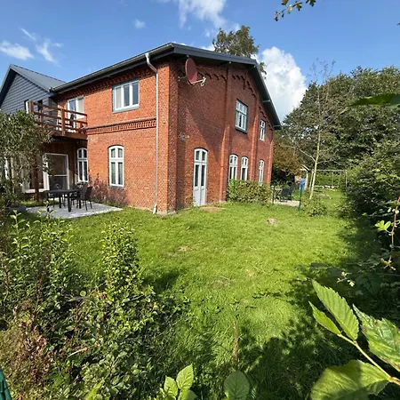 Apartment Fjordgestuet Suderstapel
